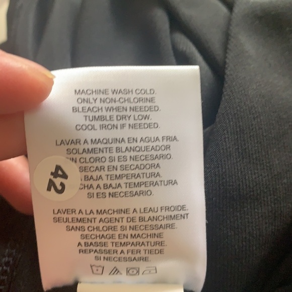 Ellen Tracy Women's Sleeveless Zip Neck Shell Top Size M - Picture 11 of 12